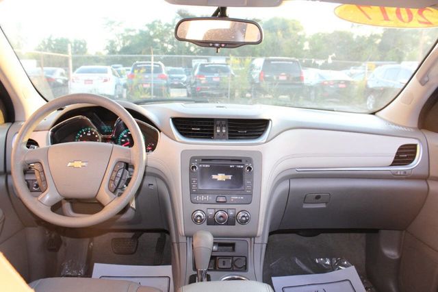 2017 Chevrolet Traverse FWD 4dr LS w/1LS - 22918926 - 20