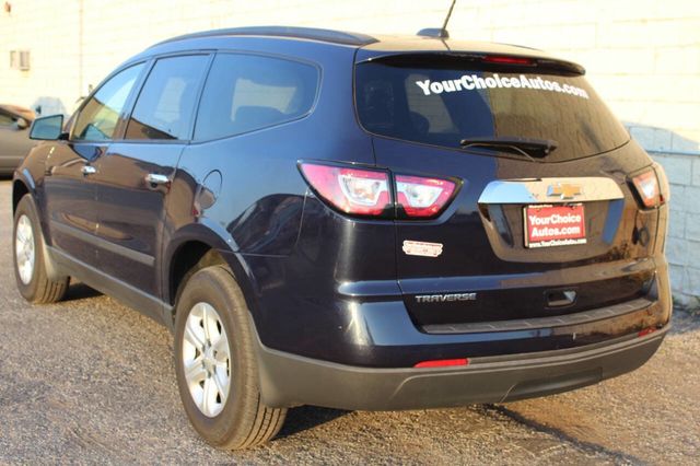 2017 Chevrolet Traverse FWD 4dr LS w/1LS - 22918926 - 2