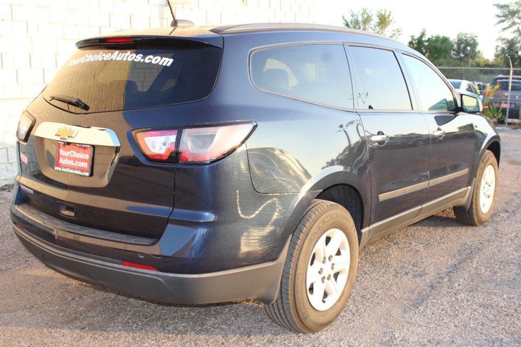 2017 Chevrolet Traverse FWD 4dr LS w/1LS - 22918926 - 4