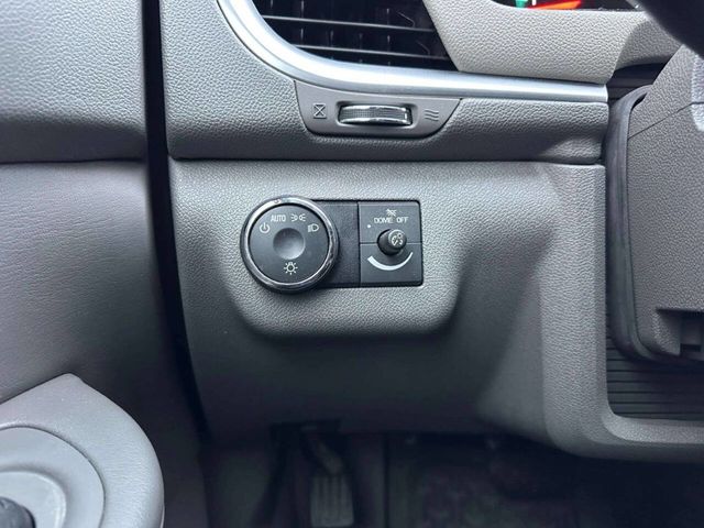 2017 Chevrolet Traverse FWD 4dr LS w/1LS - 22959328 - 27