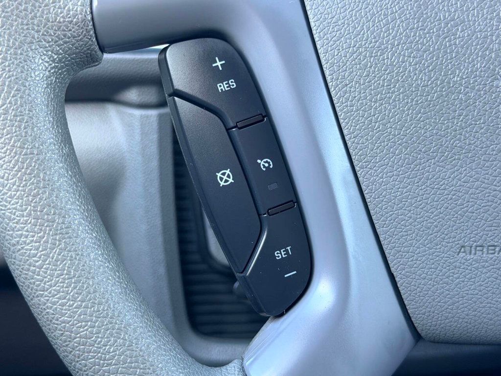 2017 Chevrolet Traverse FWD 4dr LS w/1LS - 23043871 - 33