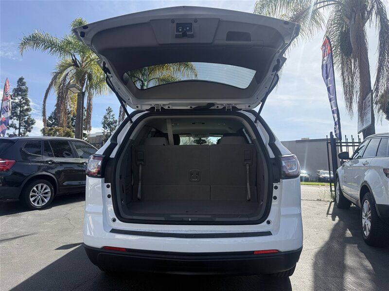 2017 Chevrolet Traverse FWD 4dr LS w/1LS - 22970520 - 11