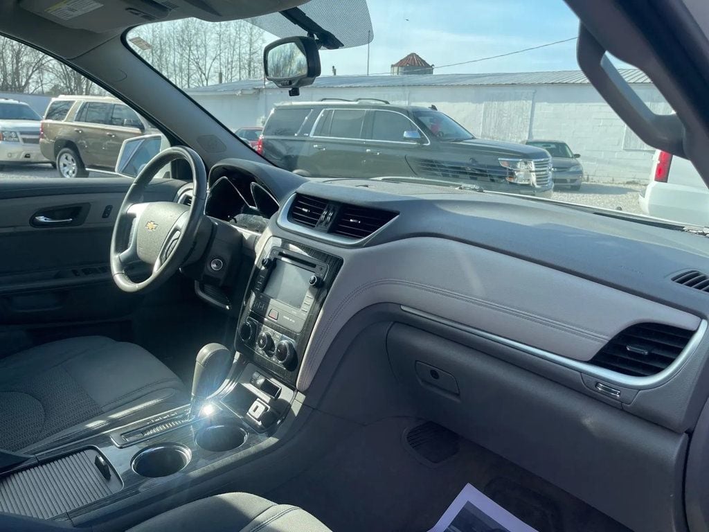 2017 Chevrolet Traverse FWD 4dr LT w/1LT - 22989146 - 19
