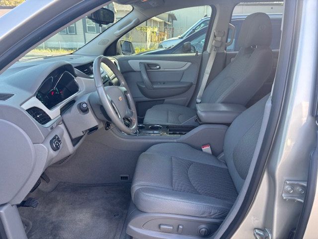 2017 Chevrolet Traverse FWD 4dr LT w/1LT - 22948636 - 9