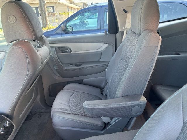 2017 Chevrolet Traverse FWD 4dr LT w/1LT - 22948636 - 11