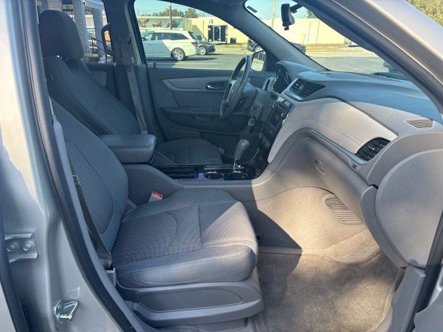 2017 Chevrolet Traverse FWD 4dr LT w/1LT - 22948636 - 15