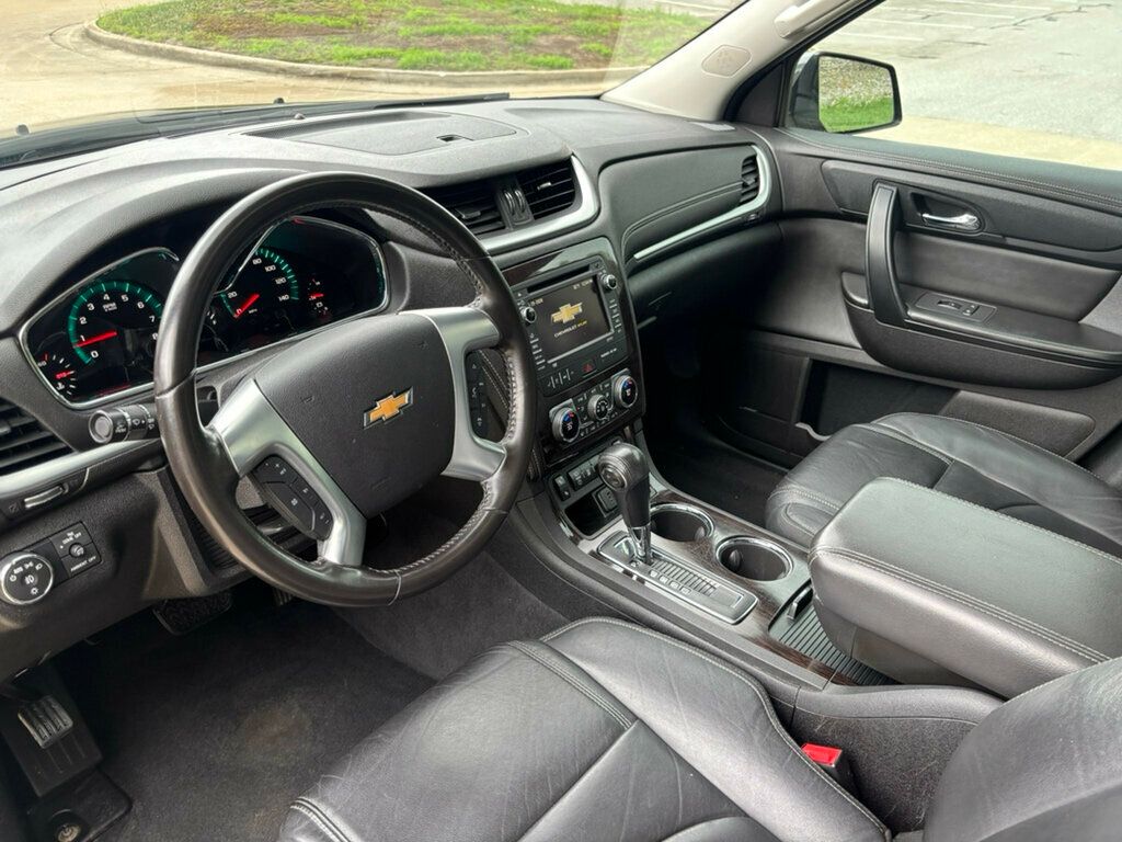 2017 Chevrolet Traverse FWD 4dr LT w/2LT - 23032183 - 9