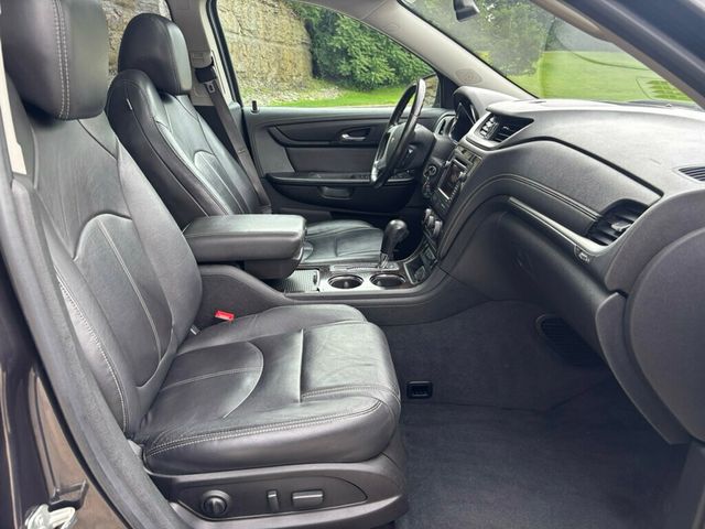 2017 Chevrolet Traverse FWD 4dr LT w/2LT - 23032183 - 13