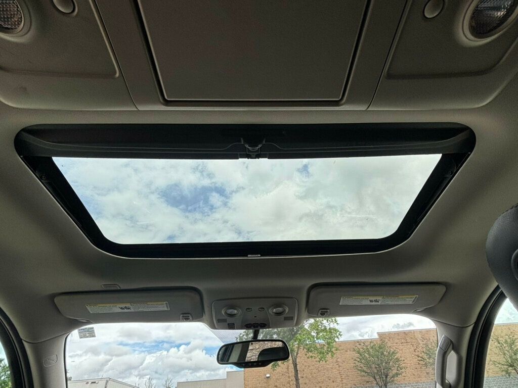 2017 Chevrolet Traverse FWD 4dr LT w/2LT - 23032183 - 23