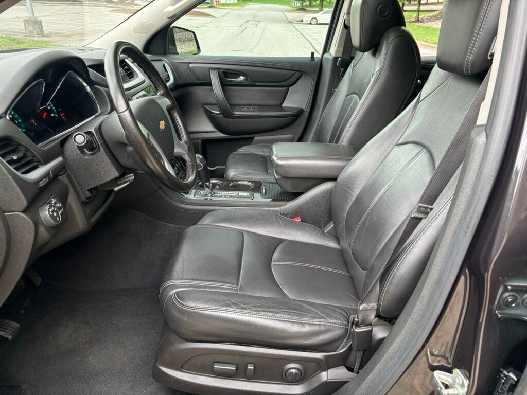 2017 Chevrolet Traverse FWD 4dr LT w/2LT - 23032183 - 8