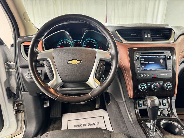 2017 Chevrolet Traverse LT - 23018837 - 13