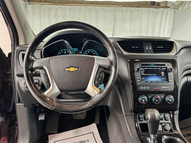 2017 Chevrolet Traverse LT - 23026536 - 12
