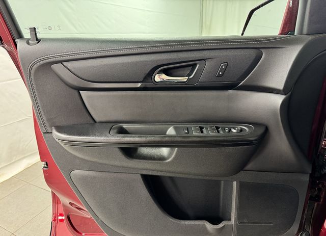 2017 Chevrolet Traverse LT - 23026536 - 13
