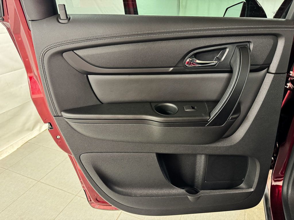 2017 Chevrolet Traverse LT - 23026536 - 14