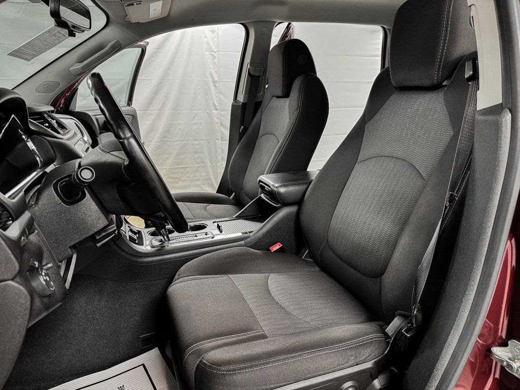 2017 Chevrolet Traverse LT - 23026536 - 7