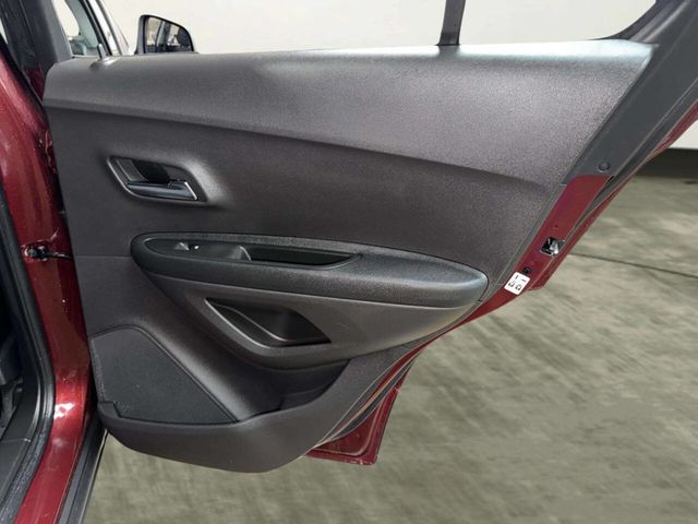 2017 Chevrolet Trax AWD 4dr LS - 22992743 - 18