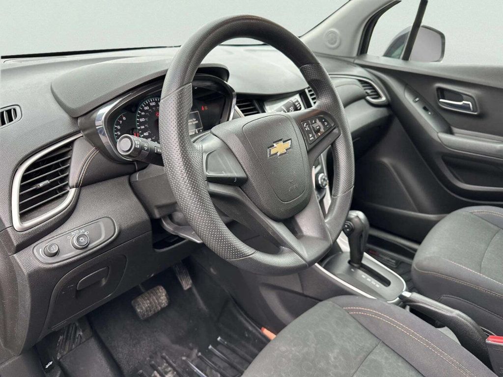 2017 Chevrolet Trax FWD 4dr LS - 22982280 - 12
