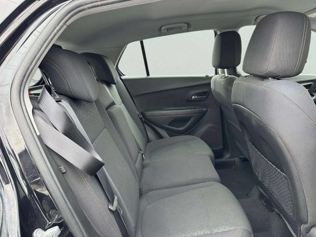 2017 Chevrolet Trax FWD 4dr LS - 22982280 - 17