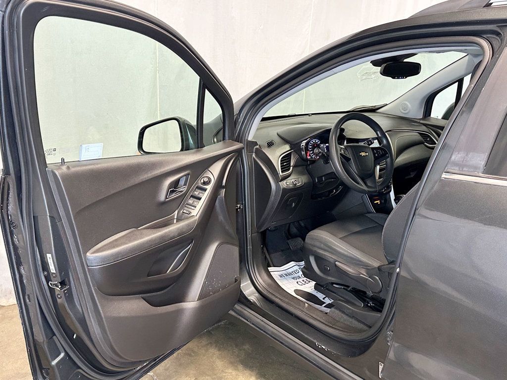 2017 Chevrolet Trax FWD 4dr LT - 23040319 - 14