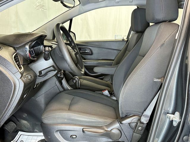 2017 Chevrolet Trax FWD 4dr LT - 23040319 - 16