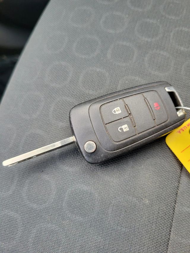 2017 Chevrolet Trax LS Sport Utility 4D - 22950010 - 34