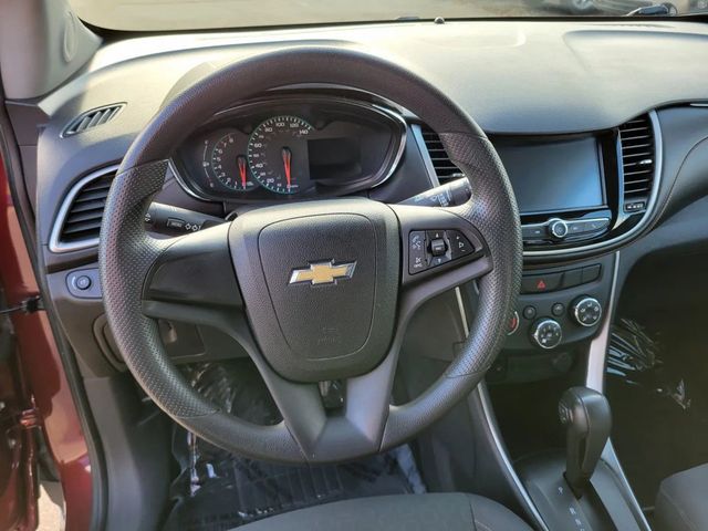 2017 Chevrolet Trax LS Sport Utility 4D - 22950010 - 5