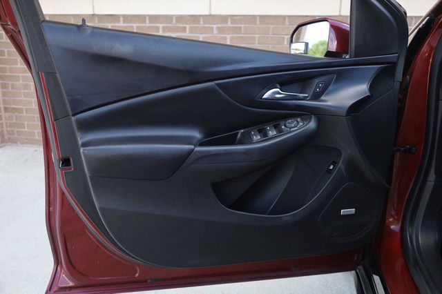 2017 Chevrolet Volt Premier - 23064946 - 11