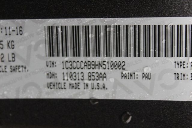 2017 Chrysler 200 Limited Platinum FWD - 22962398 - 9