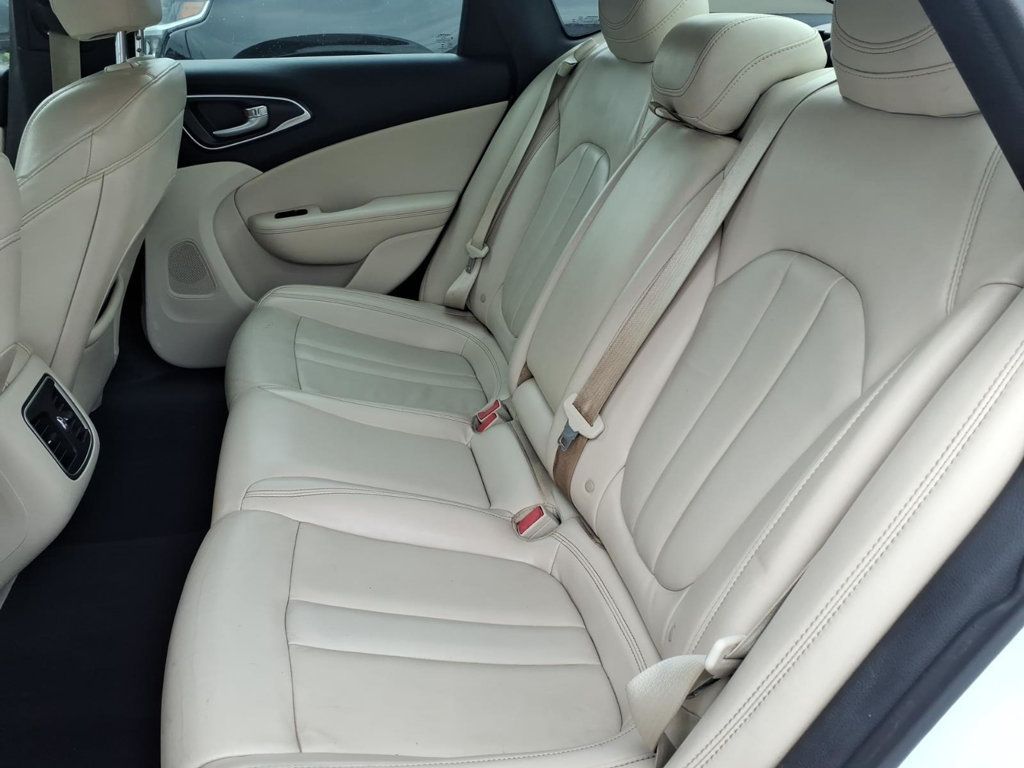2017 Chrysler 200 Limited Platinum FWD - 23011738 - 15