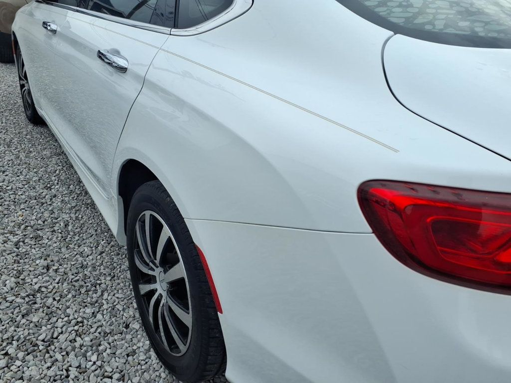 2017 Chrysler 200 Limited Platinum FWD - 23011738 - 17