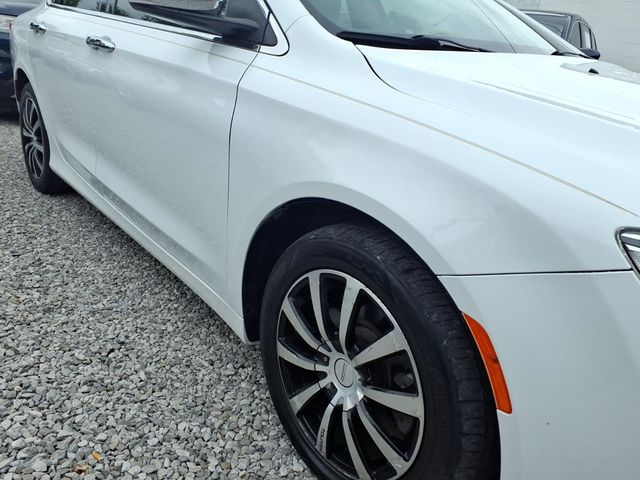 2017 Chrysler 200 Limited Platinum FWD - 23011738 - 18