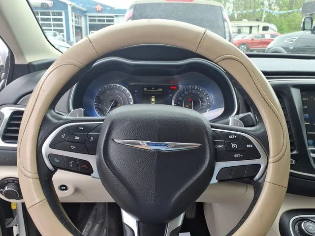 2017 Chrysler 200 Limited Platinum FWD - 23100651 - 7