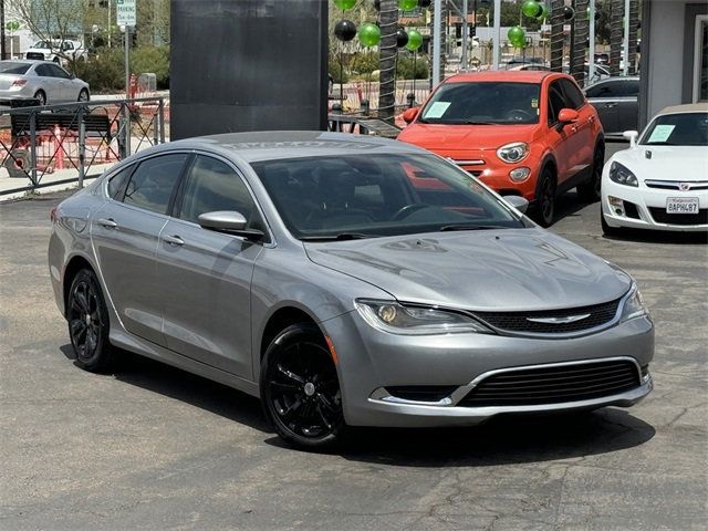 2017 Chrysler 200 Limited Platinum FWD - 22734977 - 3