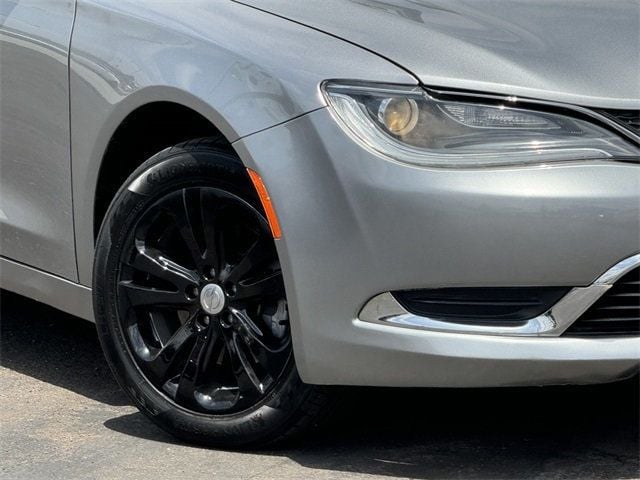 2017 Chrysler 200 Limited Platinum FWD - 22734977 - 4