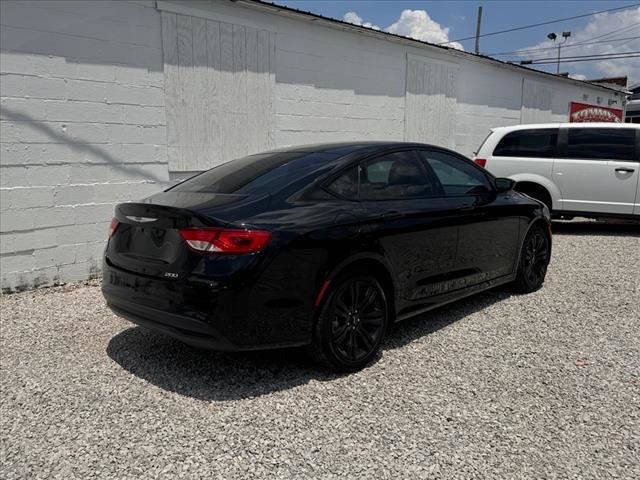 2017 Chrysler 200 LX FWD - 22575250 - 1