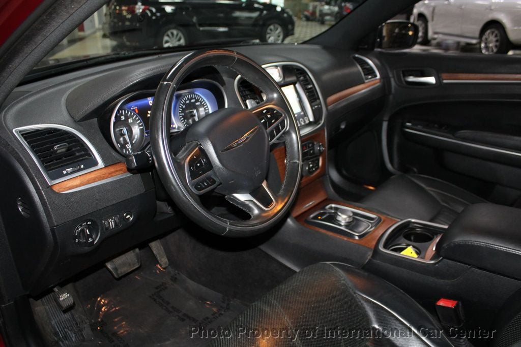 2017 Chrysler 300 300C Platinum RWD - 22933093 - 12