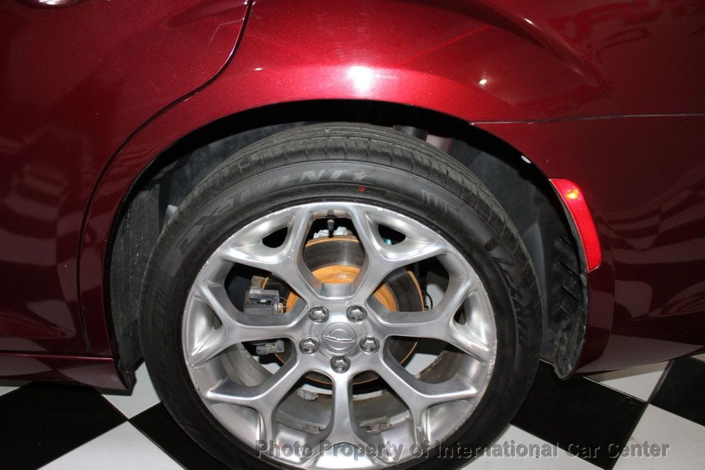 2017 Chrysler 300 300C Platinum RWD - 22933093 - 44