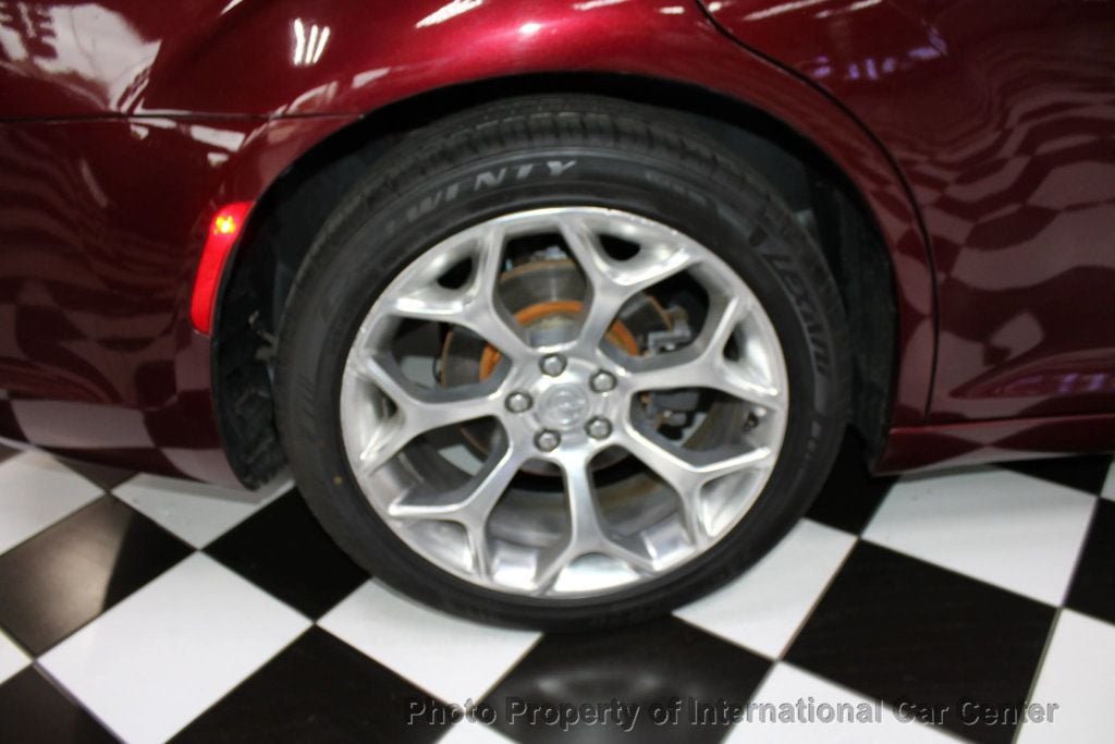 2017 Chrysler 300 300C Platinum RWD - 22933093 - 45