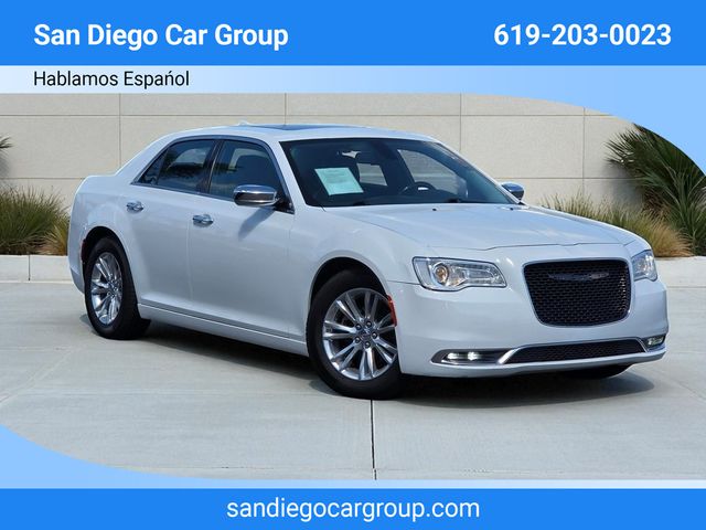 2017 Chrysler 300 300C RWD - 22908911 - 0