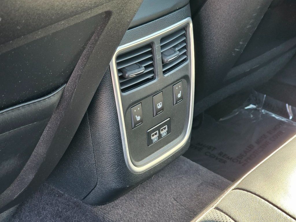 2017 Chrysler 300 300C RWD - 22908911 - 18