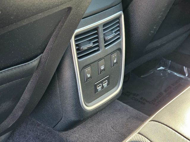 2017 Chrysler 300 300C RWD - 22908911 - 18