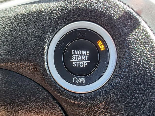 2017 Chrysler 300 300C RWD - 22908911 - 35