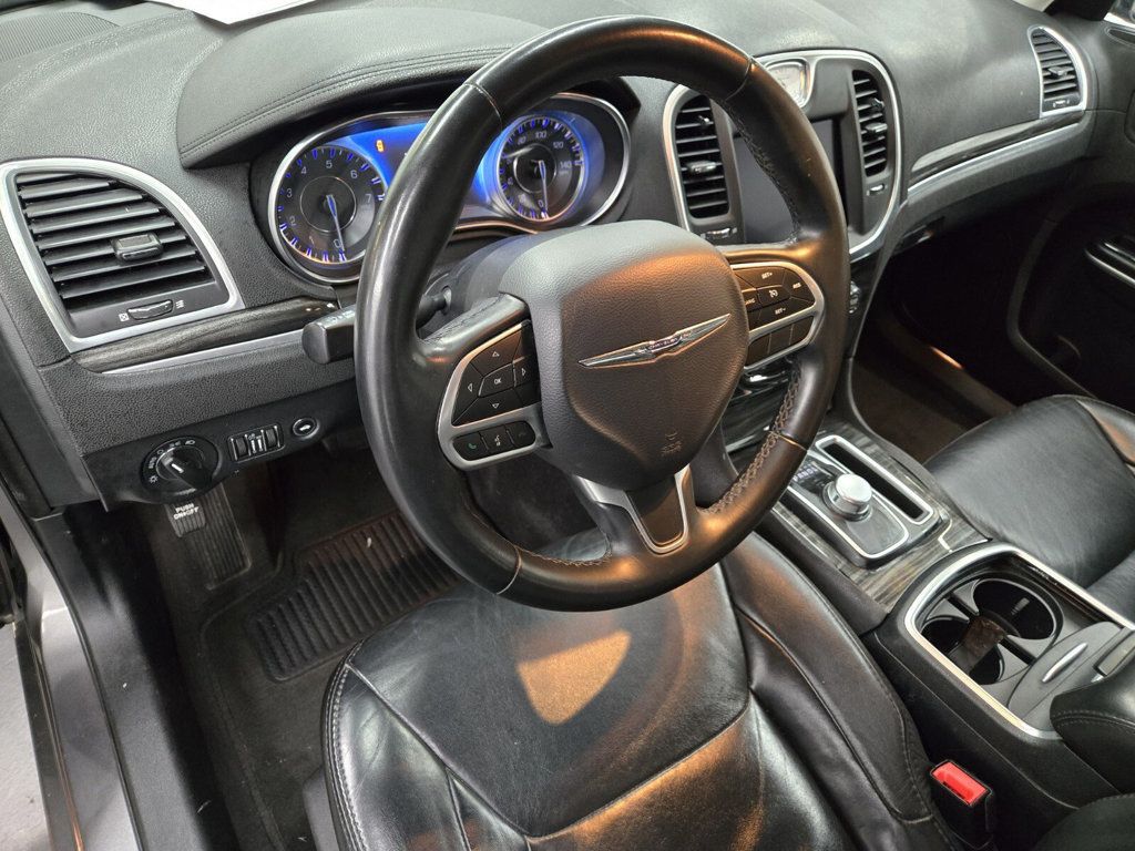 2017 Chrysler 300 Limited RWD - 22923409 - 7