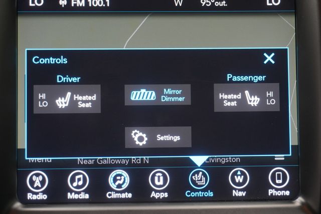 2017 Chrysler 300 Limited RWD - 23036449 - 18