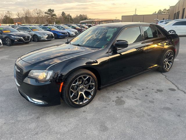 2017 Chrysler 300 S - 22990481 - 2