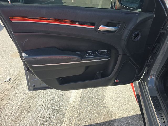 2017 Chrysler 300 S - 23087034 - 16