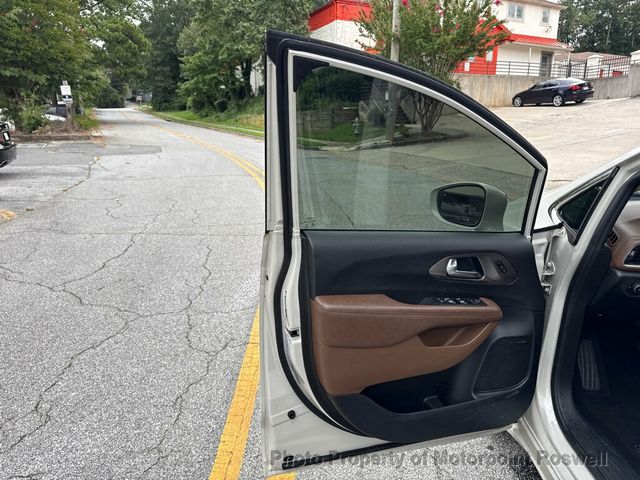 2017 Chrysler Pacifica Limited 4dr Wagon - 23068894 - 13
