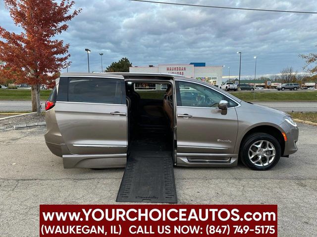 2017 Chrysler Pacifica Limited 4dr Wagon - 22940470 - 0