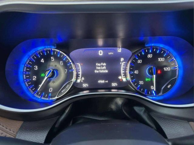 2017 Chrysler Pacifica Limited 4dr Wagon - 22940470 - 16