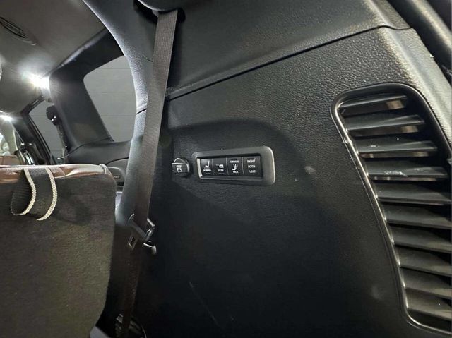 2017 Chrysler Pacifica Limited 4dr Wagon - 22940470 - 23